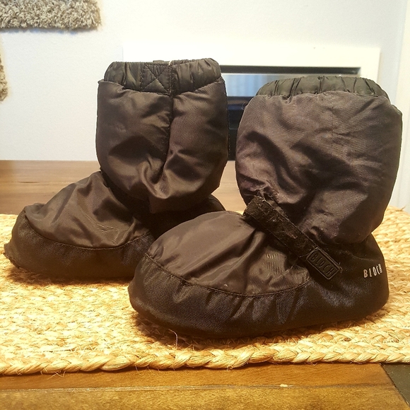 Dance Warm Up Shoes - Picture 1 of 4